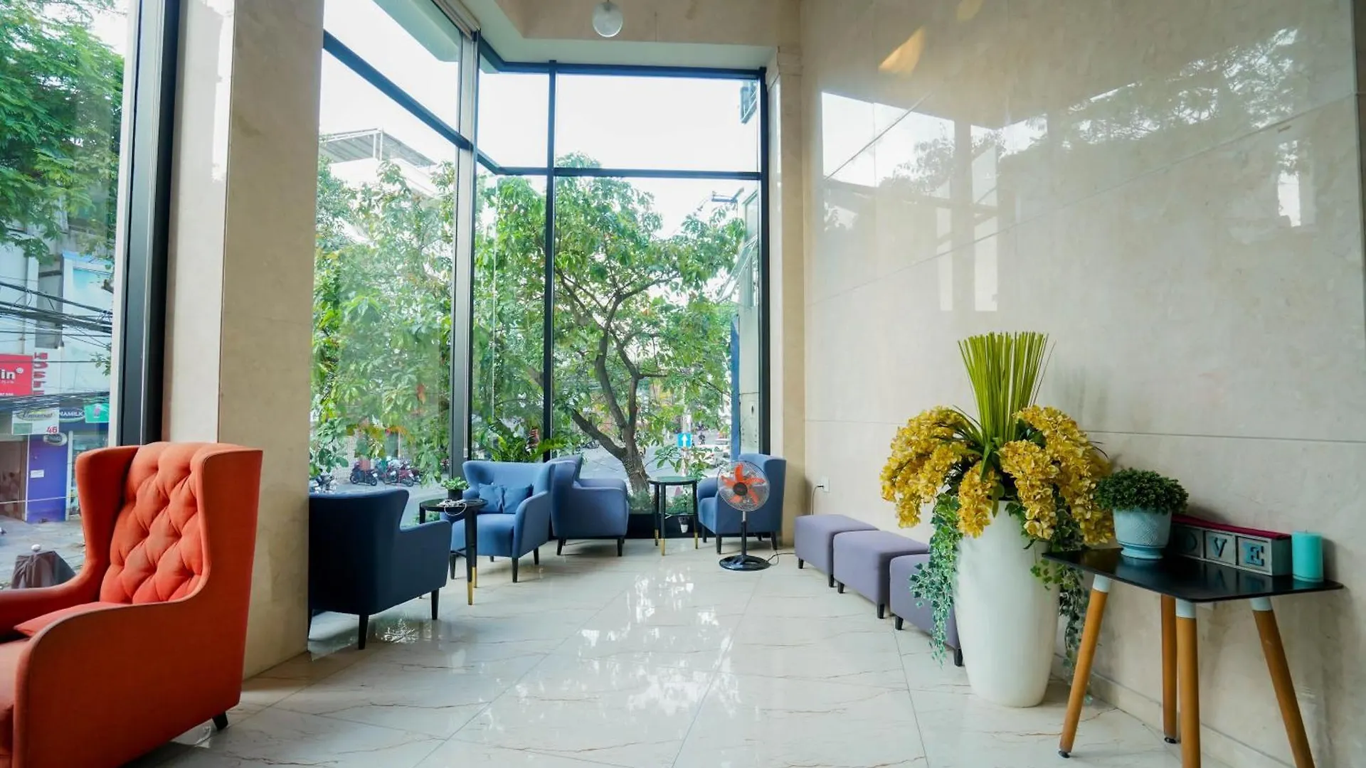 Central Hotel & Spa Danang